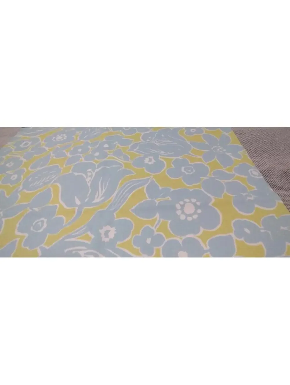 Pindler 100% Cotton Chartreuse Pop Art Blue Designer Fabric Sampler 23.5 x 24 in
